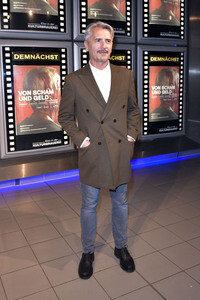Filmpremiere 'Von Scham und Geld' in Berlin