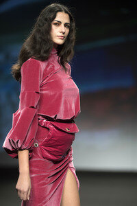 Cherry Massia Fashion Show auf der Mercedes-Benz Fashion Week Madrid Herbst/Winter 2019