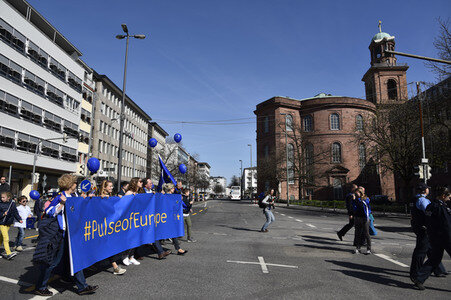 'Pulse of Europe' Kundgebung in Frankfurt