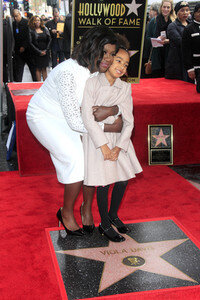 Viola Davis erhält einen Stern auf dem Hollywood Walk of Fame in Los Angeles