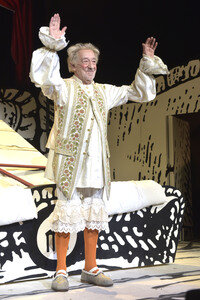 Theaterpremiere 'Der eingebildet Kranke' und 90. Geburtstag von Dieter Hallervorden in Berlin