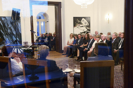 Gesprächsrunde in der Villa Hammerschmidt in Bonn