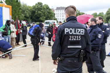 Infozelt der Refugees am Oranienplatz, Berlin