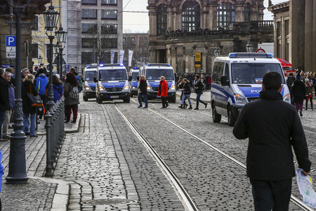 Gegendemonstration zu Pegida in Dresden