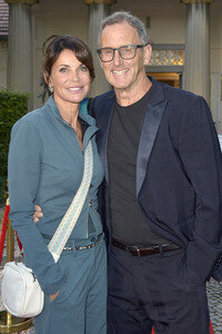 Theaterpremiere 'Der eingebildet Kranke' und 90. Geburtstag von Dieter Hallervorden in Berlin