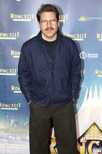 Premiere des 21. Original Roncalli Weihnachtscircus 2025 in Berlin