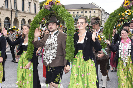 Oktoberfest Trachten- und Schützenzug 2018 in München