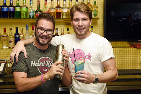 Pinktober Aktion im Hard Rock Cafe Berlin