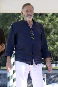 Ankunft von Fabio Testi am Hotel Excelsior, Internationale Filmfestspiele von Venedig 2025