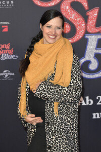 Filmpremiere 'Song Sung Blue' in Berlin