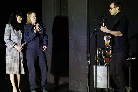 Theaterprobe 'Die stillen Trabanten' in Berlin