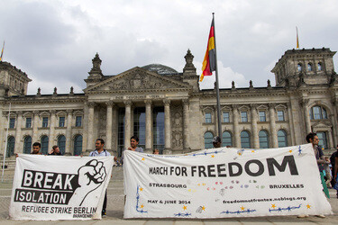 Refugees Demonstration vom Pariser Platz zum Kanzleramt, Berlin