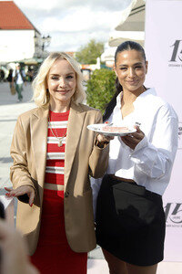 Photocall zum 15-jährigen Jubiläum des Designer Outlet Berlin in Wustermark