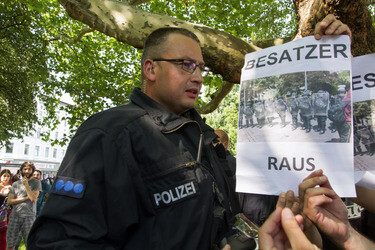 Demonstration für das Bleiberecht der Flüchtlinge aus der Gerhart-Hauptmann-Schule, Berlin