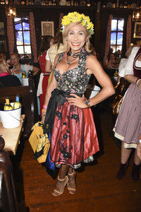 2. Charity Lunch zugunsten von 'Frohes Herz e.V.' beim Oktoberfest 2017 in München