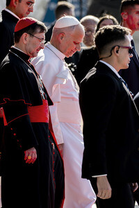 Papst Leo XIV. in der Kathedrale St. Maria von Almudena in Madrid