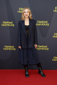 Serienpremiere 'Nine to Five - Das Amt', Filmfest Hamburg 2026