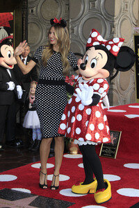 Minnie Mouse erhält einen Stern auf dem Hollywood Walk of Fame in Los Angeles
