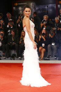 'Loving Pablo' Premiere, 74. Internationale Filmfestspiele von Venedig