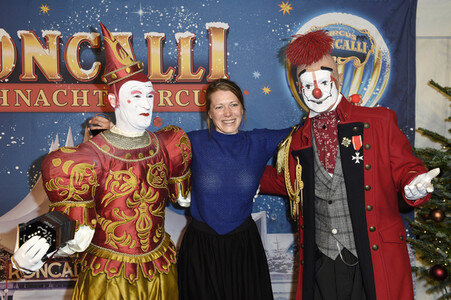 Premiere des 14. Roncalli Weihnachtscircus in Berlin