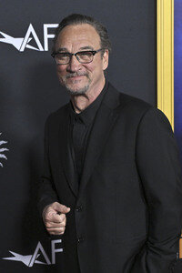 Closing Ceremony und Filmpremiere 'Song Sung Blue', AFI Fest 2025 in Los Angeles