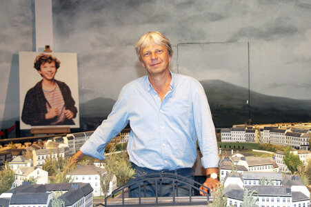 Präsentation einer neuen Filmrequisite aus dem Film 'Timm Thaler' in Potsdam
