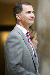 Spanish Royals Receive 'Ruta Quetzal BBVA 2014' Youth Group, Madrid