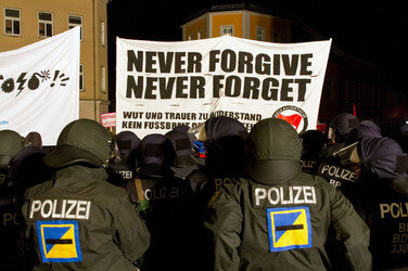 Gegen-Demo in Schneeberg