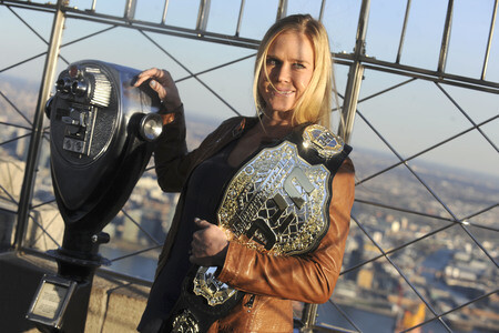 Holly Holm und Miesha Tate besuchen das Empire State Building
