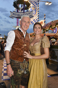 Almauftrieb beim Oktoberfest 2025 in München