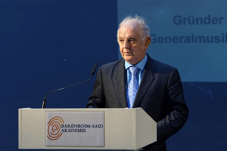 Barenboim-Said-Akademie im Magazin der Staatsoper in Berlin