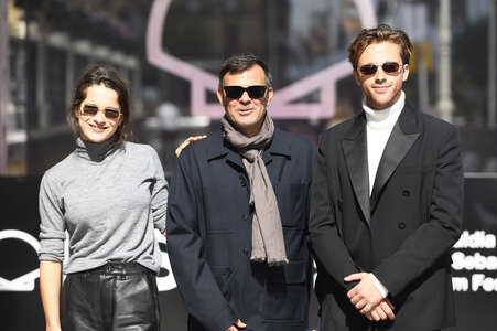 Ankunft vom François Ozon und Cast auf dem San Sebastian International Film Festival 2025