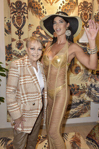 Präsentation von Carpetlounge Berlin & Julian F. M. Stoeckel in Berlin