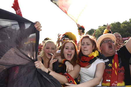 Fanmeile beim UEFA-Fußball-Europameisterschaft 2016 Spiel Deutschland gegen Nordirland in Berlin