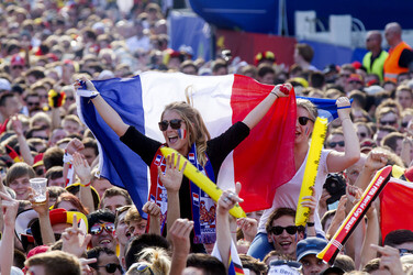 WM-Fanmeile beim Spiel Deutschland gegen Frankreich, Berlin