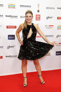 Goldene Bild der Frau 2025 in Hamburg