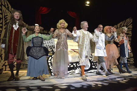 Theaterpremiere 'Der eingebildet Kranke' und 90. Geburtstag von Dieter Hallervorden in Berlin