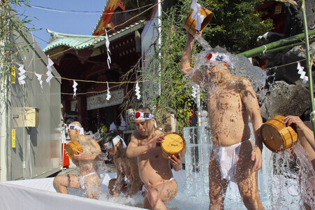 Kanchu Misogi Zeremonie in Tokio