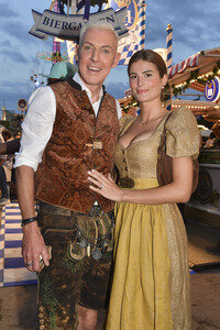 Almauftrieb beim Oktoberfest 2025 in München