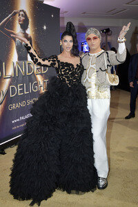 Weltpremiere der 'Blinded by Delight' Grand Show 2025 in Berlin