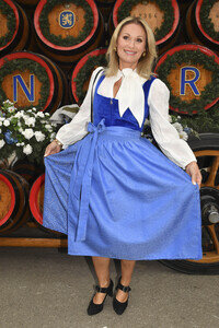 Regines Damenwiesn beim Oktoberfest 2025 in München