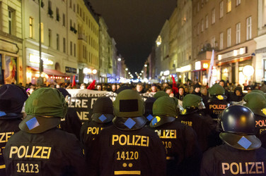 Demonstration am Kreuzberger Oranienplatz, Berlin