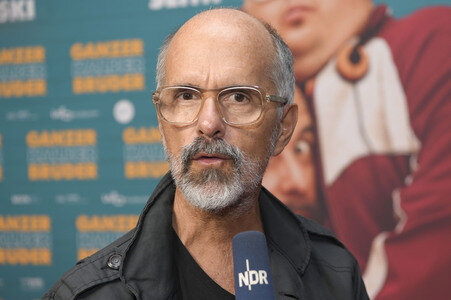 Filmpremiere 'Ganzer halber Bruder' in Hannover