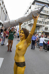 Demoparade gegen Fashion Terror und für Faire Mode und Trashion, Berlin