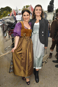 Regines Damenwiesn beim Oktoberfest 2025 in München