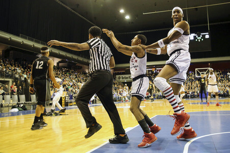 Basketballspiel Harlem Globetrotters vs. World All Stars in Berlin