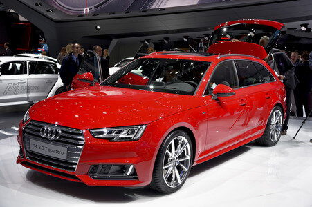 Zweiter Pressetag auf der IAA 2015 in Frankfurt