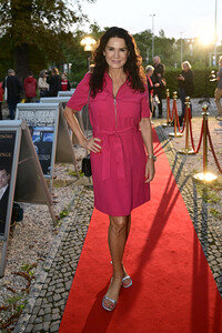 Theaterpremiere 'Der eingebildet Kranke' und 90. Geburtstag von Dieter Hallervorden in Berlin