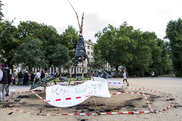Infozelt der Refugees am Oranienplatz, Berlin