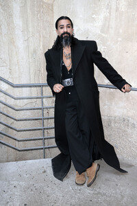 Ausstellungseröffnung 'Wer bist du in einem Raum, in dem du jeder sein kannst?' in Berlin